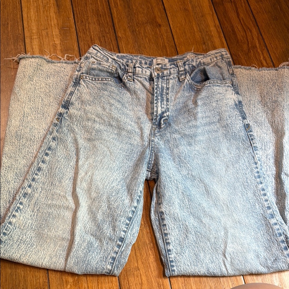 Women’s wide leg jeans